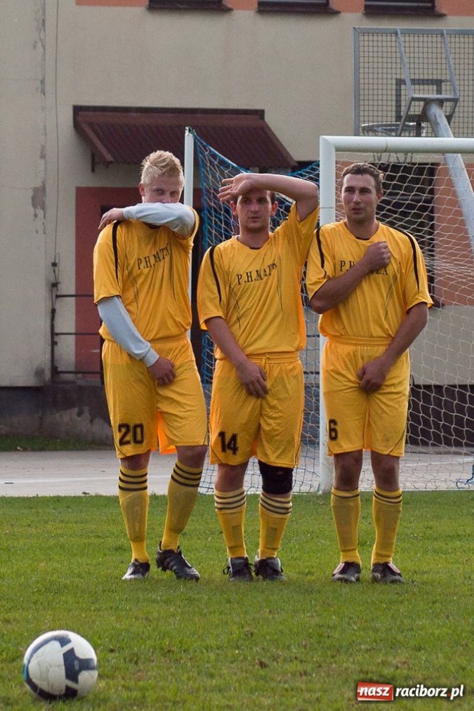 Zdjęcie w galerii na portalu naszraciborz.pl: Markowice zagrały bez życia wiadomości z regionu