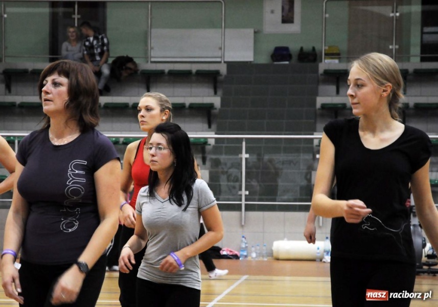 Zdjęcie w galerii na portalu naszraciborz.pl: Panie wylewały siódme poty wiadomości z regionu