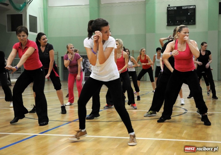 Zdjęcie w galerii na portalu naszraciborz.pl: Panie wylewały siódme poty wiadomości z regionu