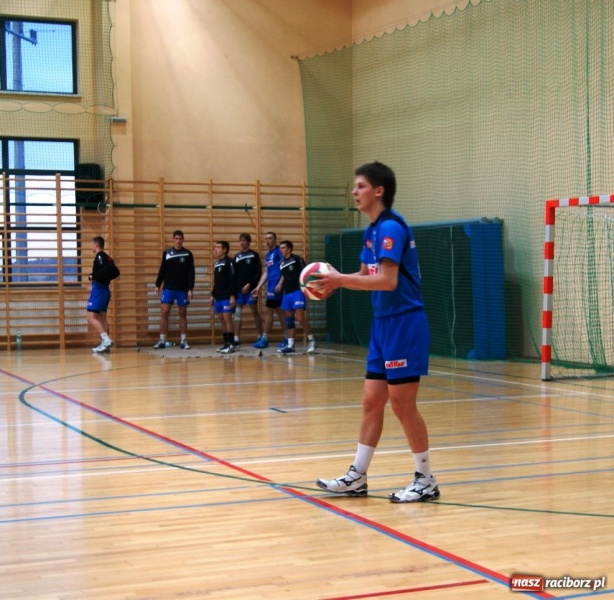 Zdjęcie w galerii na portalu naszraciborz.pl: Sporo nerwów i dwie kartki wiadomości z regionu