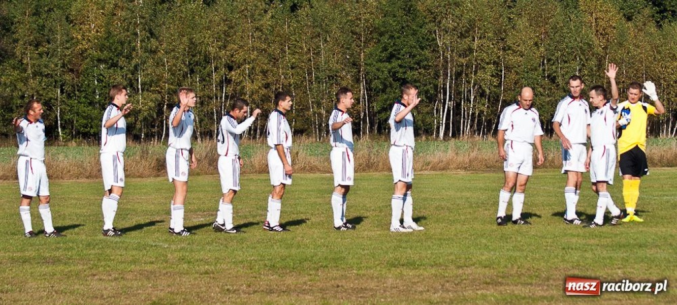 Zdjęcie w galerii na portalu naszraciborz.pl: Punkty dla Raszczyc w meczu na szczycie wiadomości z regionu