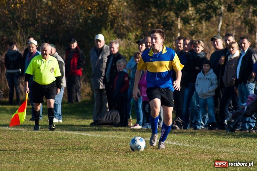 Zdjęcie w galerii na portalu naszraciborz.pl: Punkty dla Raszczyc w meczu na szczycie wiadomości z regionu