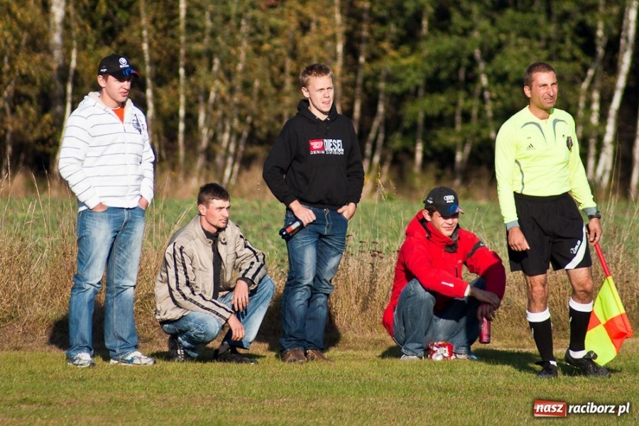 Zdjęcie w galerii na portalu naszraciborz.pl: Punkty dla Raszczyc w meczu na szczycie wiadomości z regionu