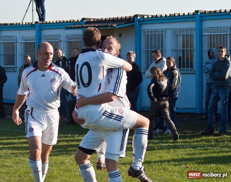 Zdjęcie w galerii na portalu naszraciborz.pl: Punkty dla Raszczyc w meczu na szczycie wiadomości z regionu