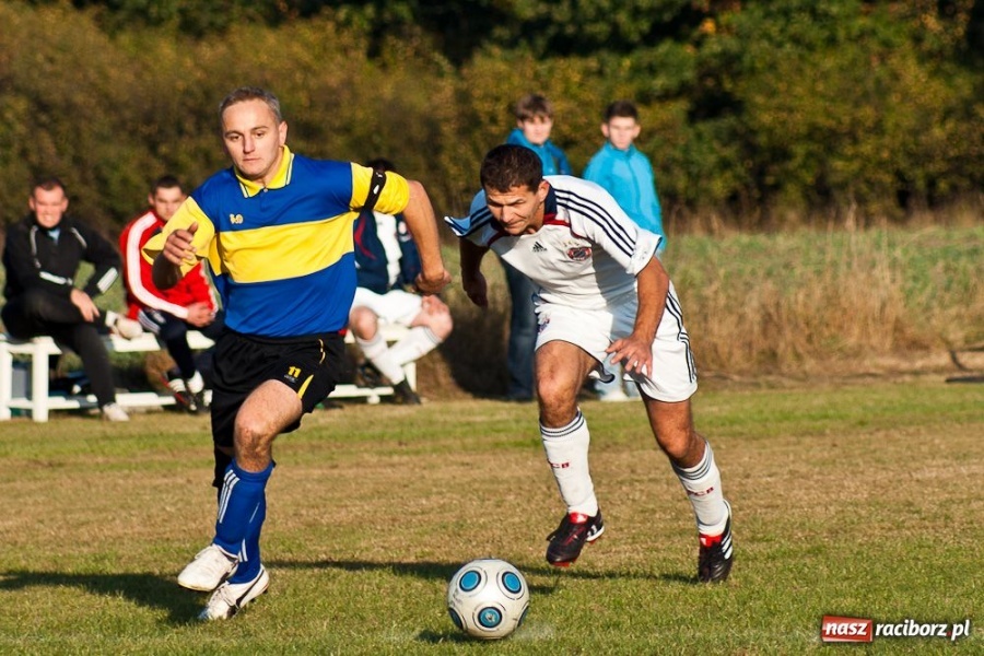 Zdjęcie w galerii na portalu naszraciborz.pl: Punkty dla Raszczyc w meczu na szczycie wiadomości z regionu