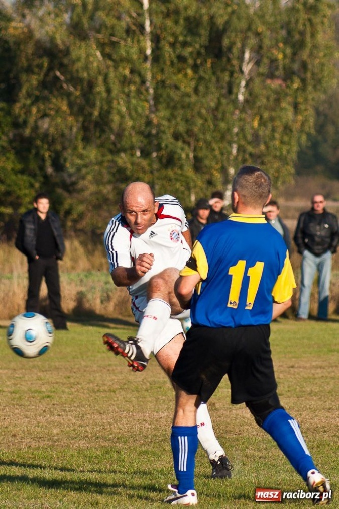 Zdjęcie w galerii na portalu naszraciborz.pl: Punkty dla Raszczyc w meczu na szczycie wiadomości z regionu