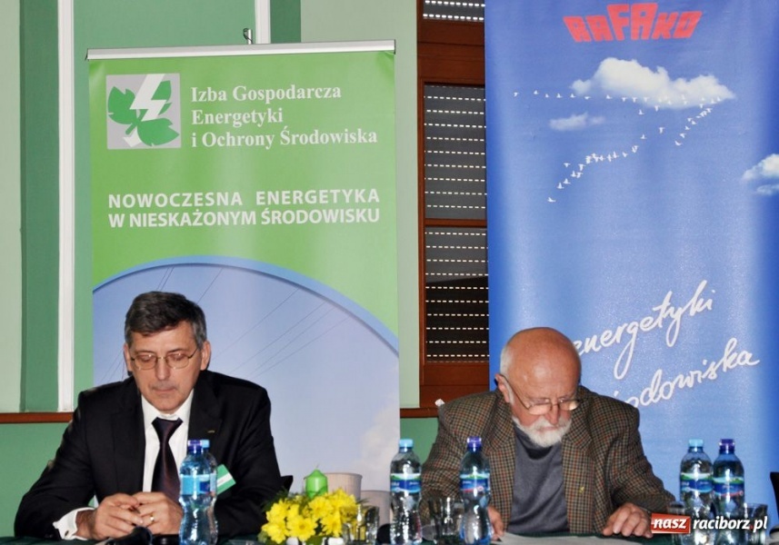 Zdjęcie w galerii na portalu naszraciborz.pl: Specjaliści dyskutują dziś w Rafako wiadomości z regionu