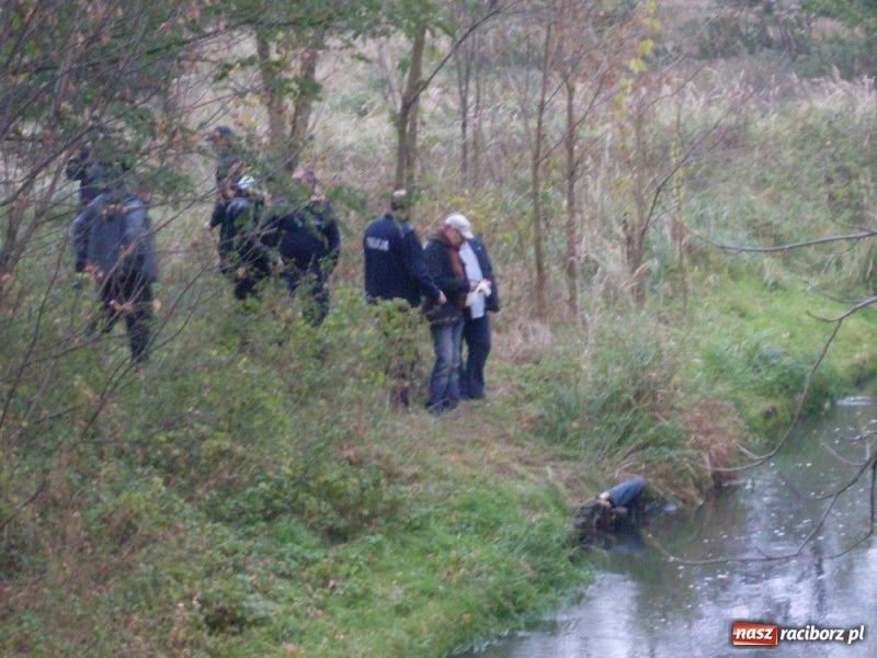Zdjęcie w galerii na portalu naszraciborz.pl: W Kuźni w Rudce znaleziono zwłoki wiadomości z regionu