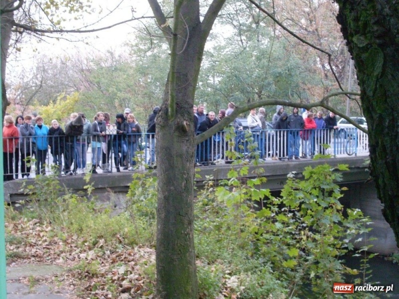 Zdjęcie w galerii na portalu naszraciborz.pl: W Kuźni w Rudce znaleziono zwłoki wiadomości z regionu