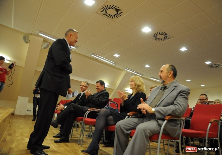 Zdjęcie w galerii na portalu naszraciborz.pl: Na zamku rozpoczęły się Dni Nauki wiadomości z regionu