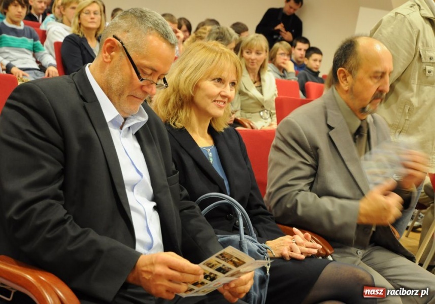 Zdjęcie w galerii na portalu naszraciborz.pl: Na zamku rozpoczęły się Dni Nauki wiadomości z regionu