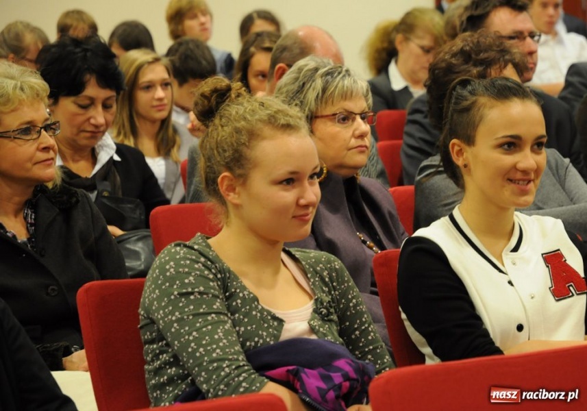 Zdjęcie w galerii na portalu naszraciborz.pl: Na zamku rozpoczęły się Dni Nauki wiadomości z regionu