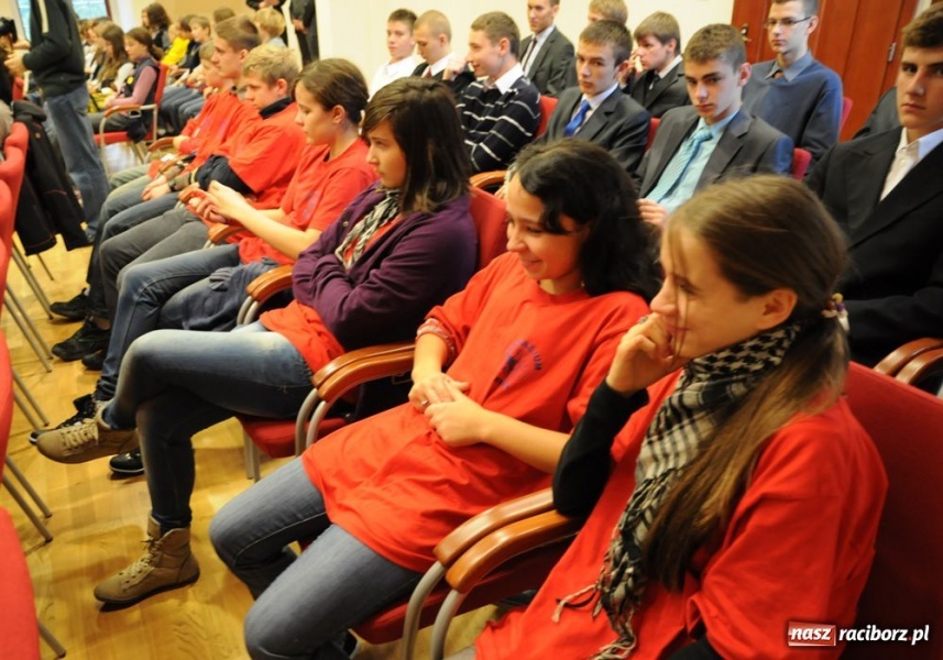 Zdjęcie w galerii na portalu naszraciborz.pl: Na zamku rozpoczęły się Dni Nauki wiadomości z regionu