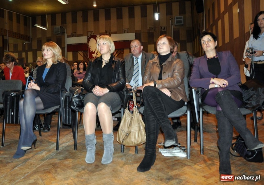 Zdjęcie w galerii na portalu naszraciborz.pl: Sprawiedliwie nie znaczy równo wiadomości z regionu