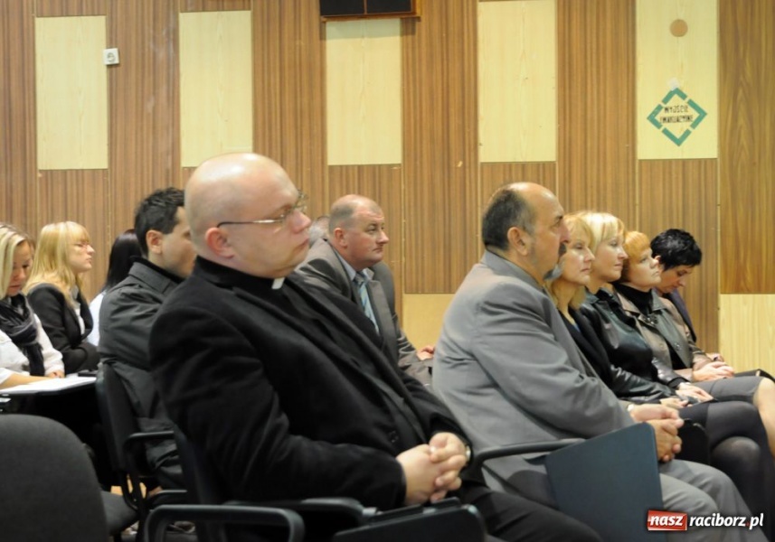 Zdjęcie w galerii na portalu naszraciborz.pl: Sprawiedliwie nie znaczy równo wiadomości z regionu