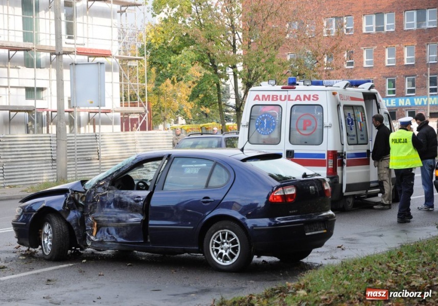 Zdjęcie w galerii na portalu naszraciborz.pl: Wypadek na Bosackiej wiadomości z regionu
