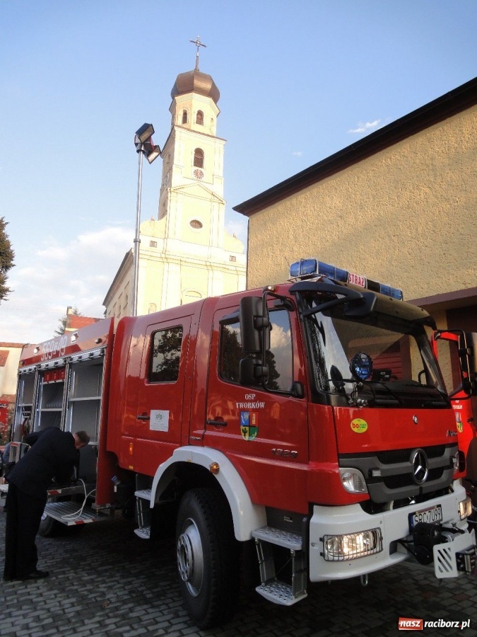 Zdjęcie w galerii na portalu naszraciborz.pl: Tworkowiki mają wypasionego merca wiadomości z regionu