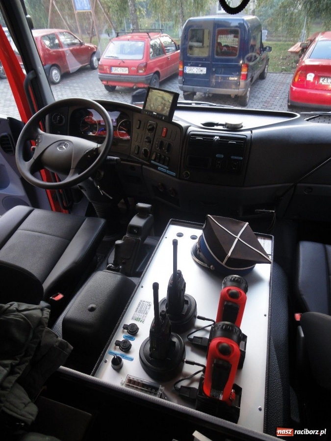 Zdjęcie w galerii na portalu naszraciborz.pl: Tworkowiki mają wypasionego merca wiadomości z regionu