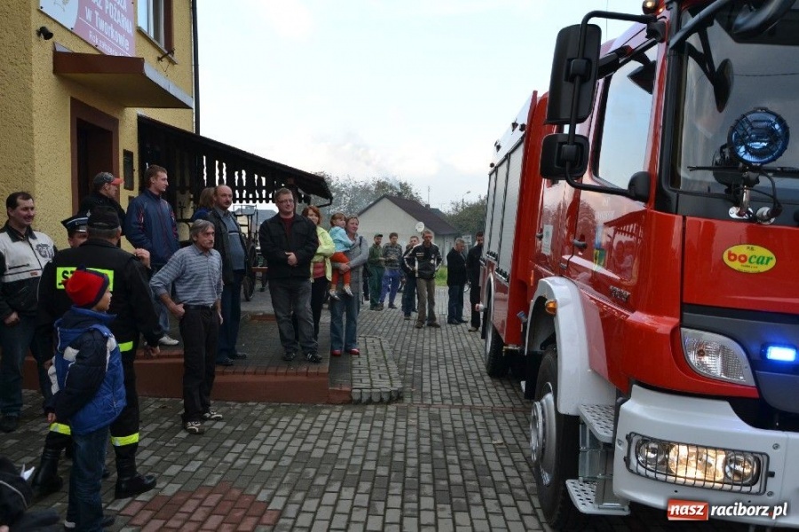 Zdjęcie w galerii na portalu naszraciborz.pl: Tworkowiki mają wypasionego merca wiadomości z regionu