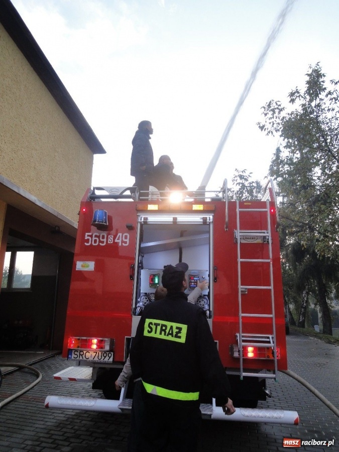 Zdjęcie w galerii na portalu naszraciborz.pl: Tworkowiki mają wypasionego merca wiadomości z regionu