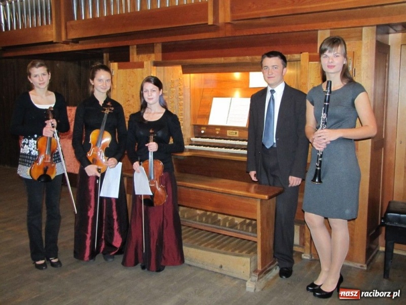 Zdjęcie w galerii na portalu naszraciborz.pl: Raciborska Szkoła Muzyczna ma 50 lat wiadomości z regionu