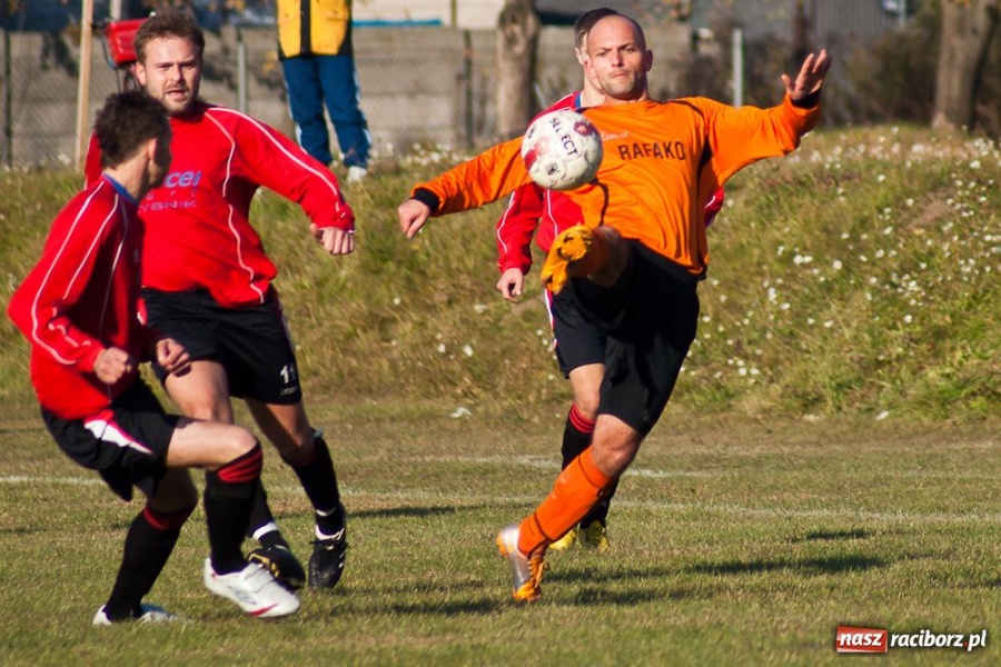 Zdjęcie w galerii na portalu naszraciborz.pl: Punkty pojechały do Niedobczyc wiadomości z regionu