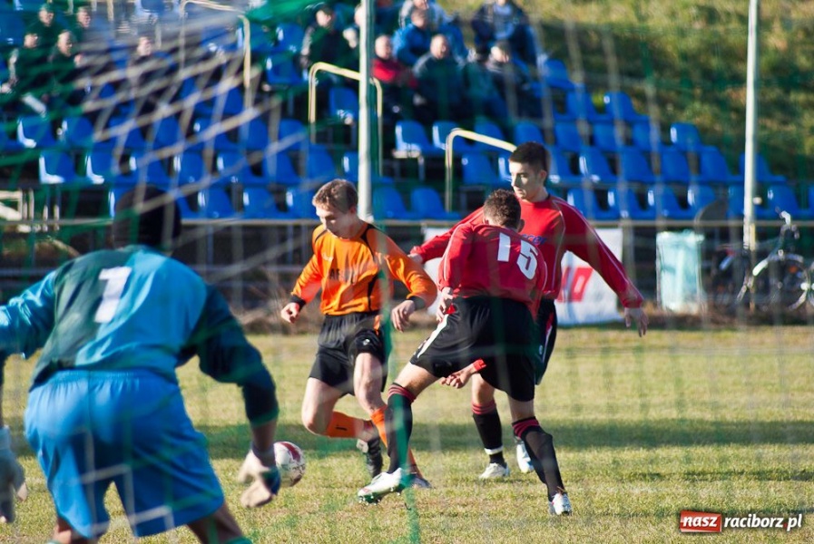 Zdjęcie w galerii na portalu naszraciborz.pl: Punkty pojechały do Niedobczyc wiadomości z regionu