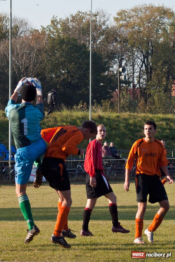 Zdjęcie w galerii na portalu naszraciborz.pl: Punkty pojechały do Niedobczyc wiadomości z regionu
