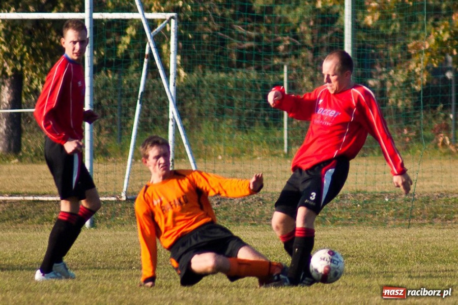 Zdjęcie w galerii na portalu naszraciborz.pl: Punkty pojechały do Niedobczyc wiadomości z regionu