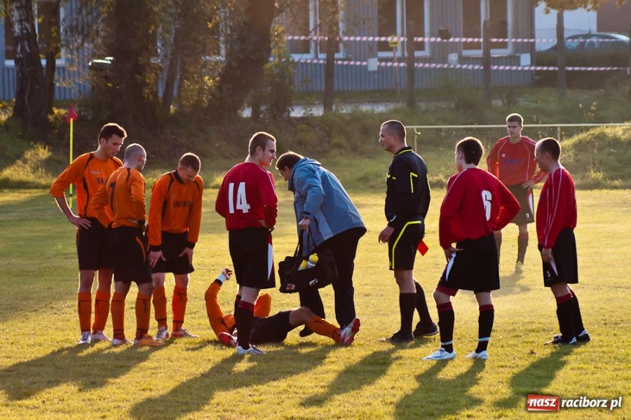Zdjęcie w galerii na portalu naszraciborz.pl: Punkty pojechały do Niedobczyc wiadomości z regionu