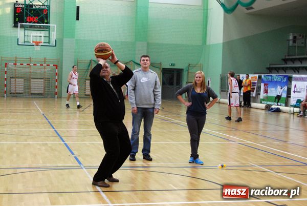 Zdjęcie w galerii na portalu naszraciborz.pl:  Osłabiony Kaman z aspiracjami na finał wiadomości z regionu