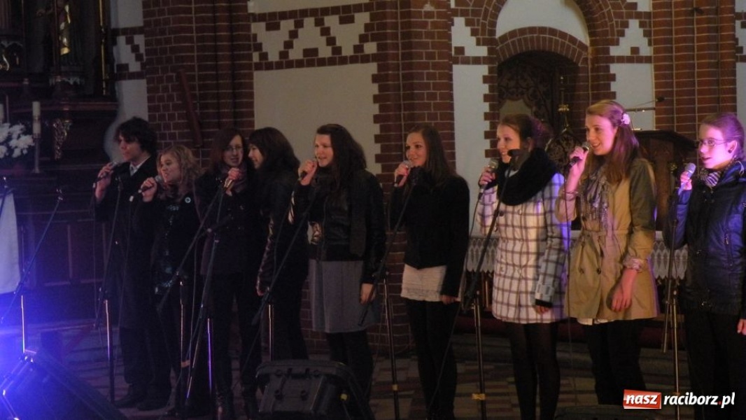 Zdjęcie w galerii na portalu naszraciborz.pl: Koncert Głosy dla Hospicjum wiadomości z regionu