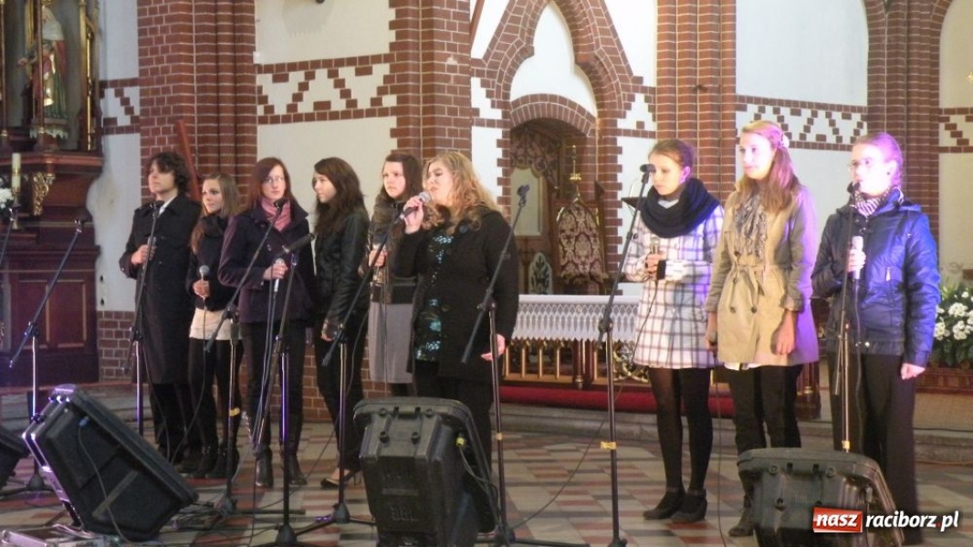 Zdjęcie w galerii na portalu naszraciborz.pl: Koncert Głosy dla Hospicjum wiadomości z regionu