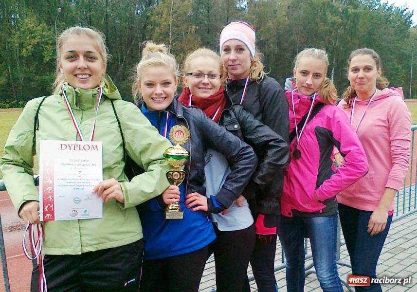 Zdjęcie w galerii na portalu naszraciborz.pl: Raciborska ekipa na przełajach wiadomości z regionu