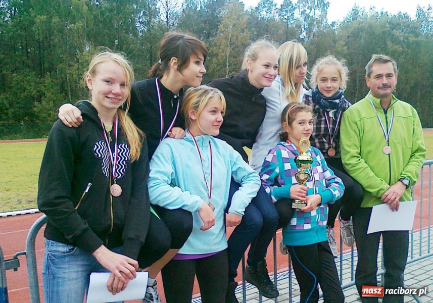 Zdjęcie w galerii na portalu naszraciborz.pl: Raciborska ekipa na przełajach wiadomości z regionu