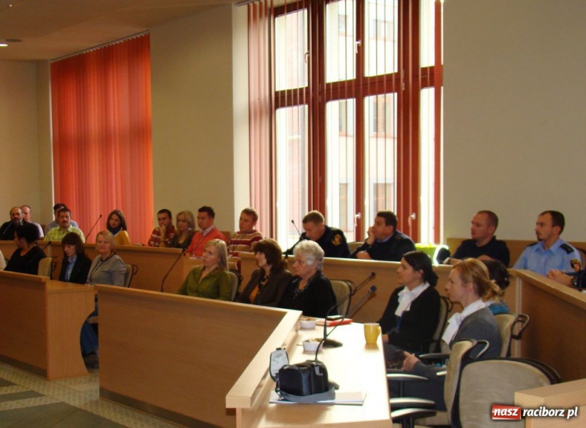 Zdjęcie w galerii na portalu naszraciborz.pl: Pogranicznicy szkolili urzędników wiadomości z regionu