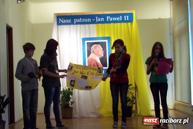 Zdjęcie w galerii na portalu naszraciborz.pl: Egzotyczne pielgrzymki Jana Pawła II wiadomości z regionu