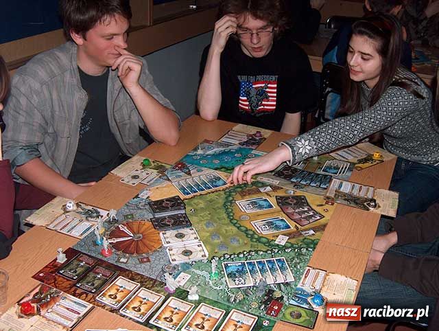 Zdjęcie w galerii na portalu naszraciborz.pl: Games Room w Bibliotece wiadomości z regionu