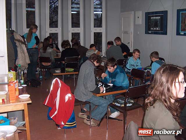 Zdjęcie w galerii na portalu naszraciborz.pl: Games Room w Bibliotece wiadomości z regionu