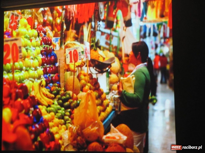 Zdjęcie w galerii na portalu naszraciborz.pl: Wiatraki zakręciły się dla szkół wiadomości z regionu