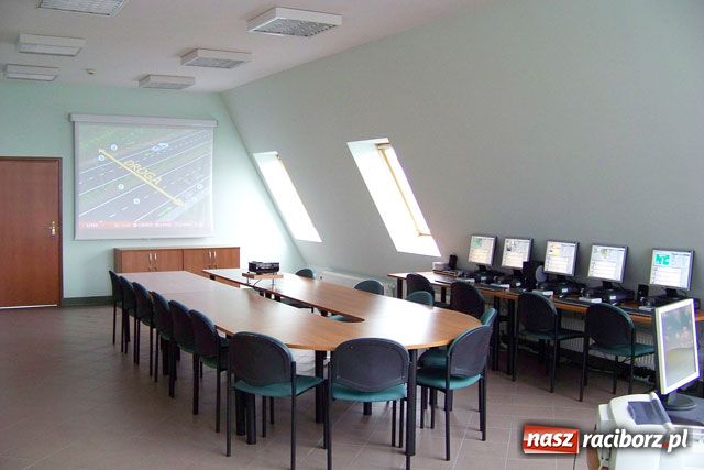 Zdjęcie w galerii na portalu naszraciborz.pl: Kurs prawa jazdy już za 1.300 zł wiadomości z regionu