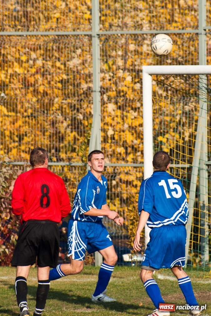 Zdjęcie w galerii na portalu naszraciborz.pl: Horror na boisku w Ocicach wiadomości z regionu