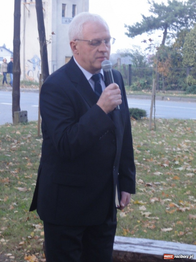 Zdjęcie w galerii na portalu naszraciborz.pl: Poświęcenie pomnika poległych wiadomości z regionu