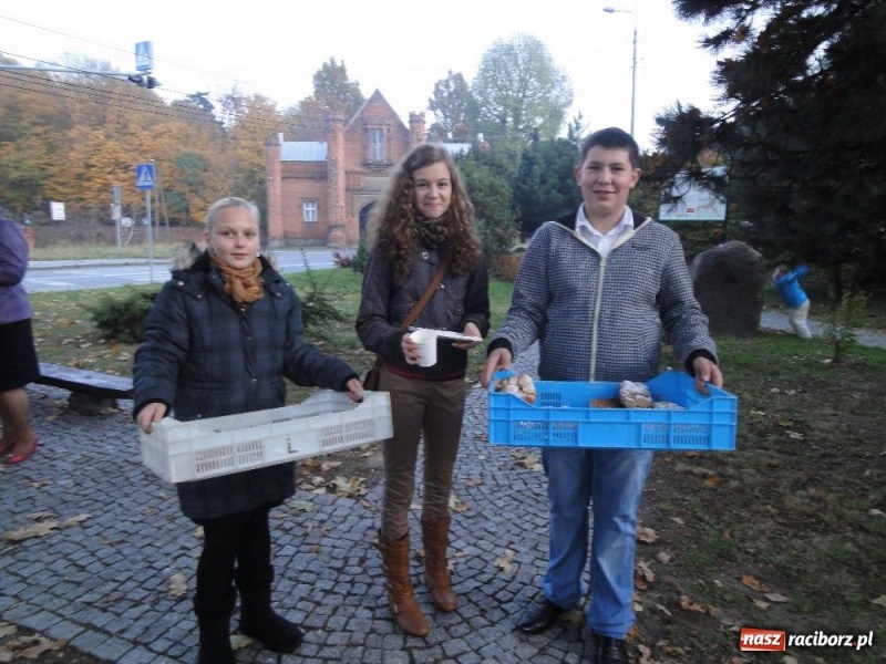 Zdjęcie w galerii na portalu naszraciborz.pl: Poświęcenie pomnika poległych wiadomości z regionu