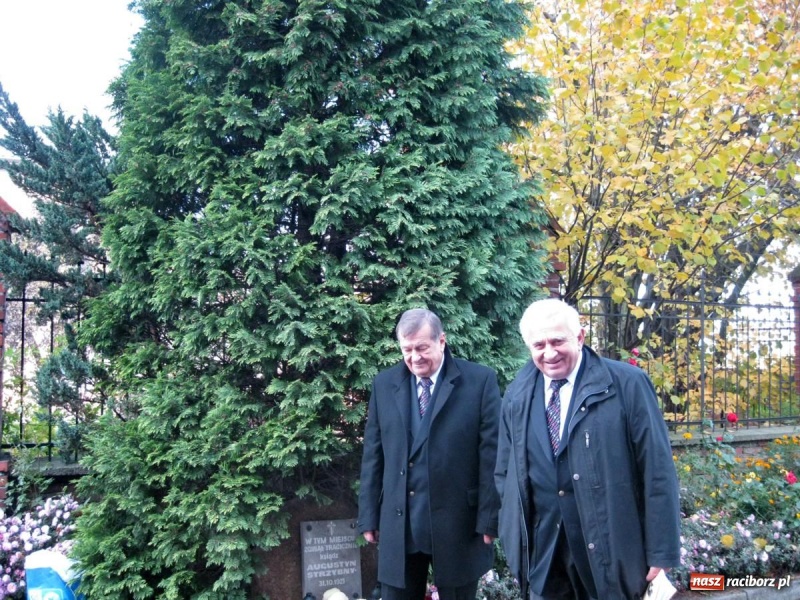 Zdjęcie w galerii na portalu naszraciborz.pl:  Pamięci księdza Strzybnego wiadomości z regionu