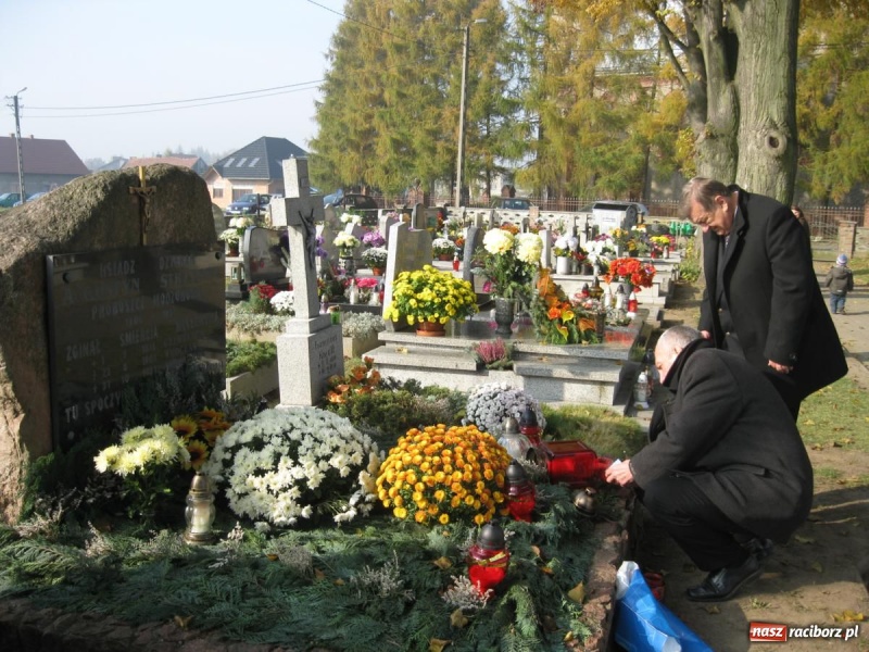 Zdjęcie w galerii na portalu naszraciborz.pl:  Pamięci księdza Strzybnego wiadomości z regionu