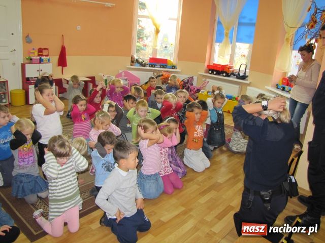 Zdjęcie w galerii na portalu naszraciborz.pl: Strażnicy mówią o bezpieczeństwie wiadomości z regionu