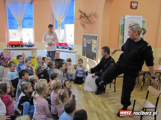 Zdjęcie w galerii na portalu naszraciborz.pl: Strażnicy mówią o bezpieczeństwie wiadomości z regionu