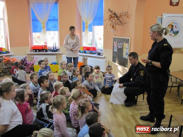 Zdjęcie w galerii na portalu naszraciborz.pl: Strażnicy mówią o bezpieczeństwie wiadomości z regionu