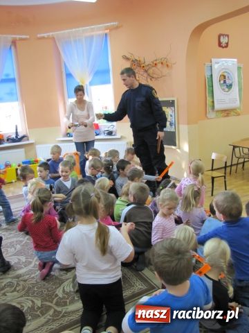 Zdjęcie w galerii na portalu naszraciborz.pl: Strażnicy mówią o bezpieczeństwie wiadomości z regionu